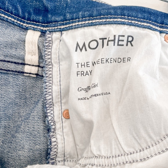 Mother The Weekender Fray Flare Jeans in Graffiti Girl 26 - Picture 10 of 12